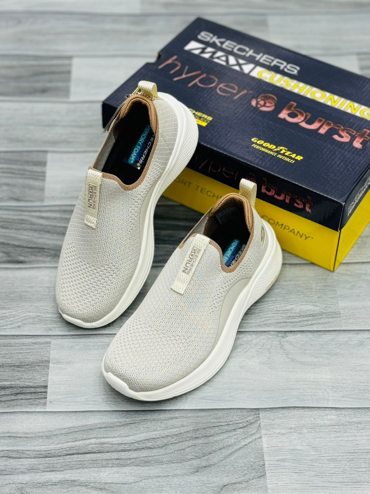 Skechers VAPOR FOAM