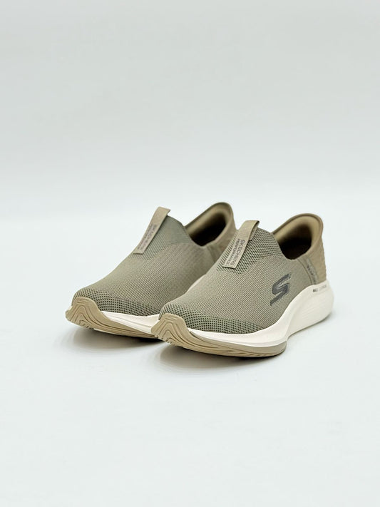 Skechers Max Cushion