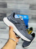 Adi Air Zoom Runners