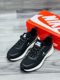 Nike Zoom Runners-