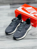 Nike Zoom Runners-