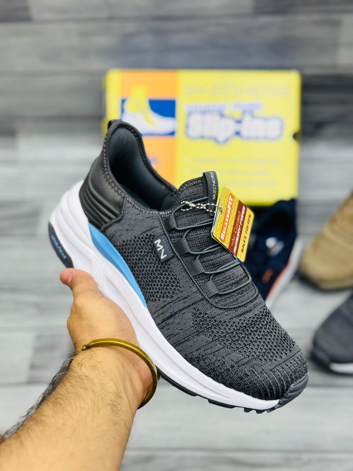 SKECHERS ARCH Fit Foam Memory