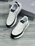 FlashFit Sneakers – Trendy & Comfortable!
