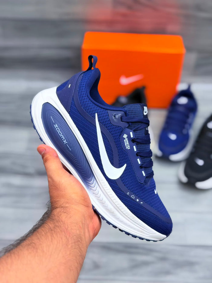 NK Running Vomero 18