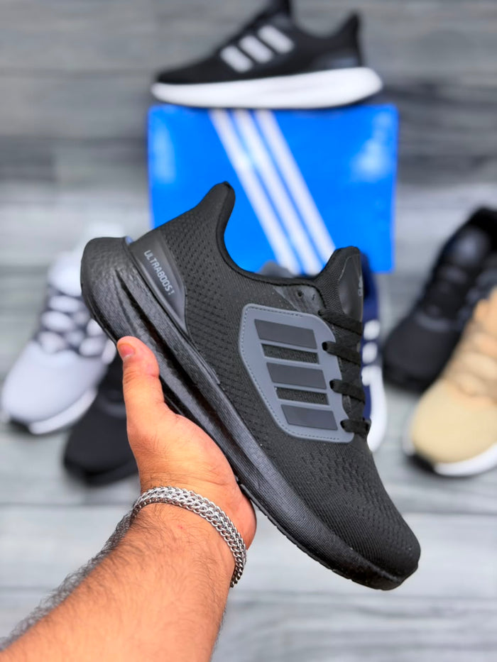 Adi Ultra Boost  Black