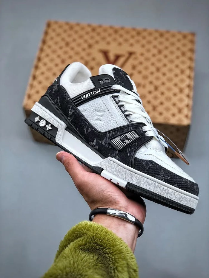 LOUIS V LV TRAINER