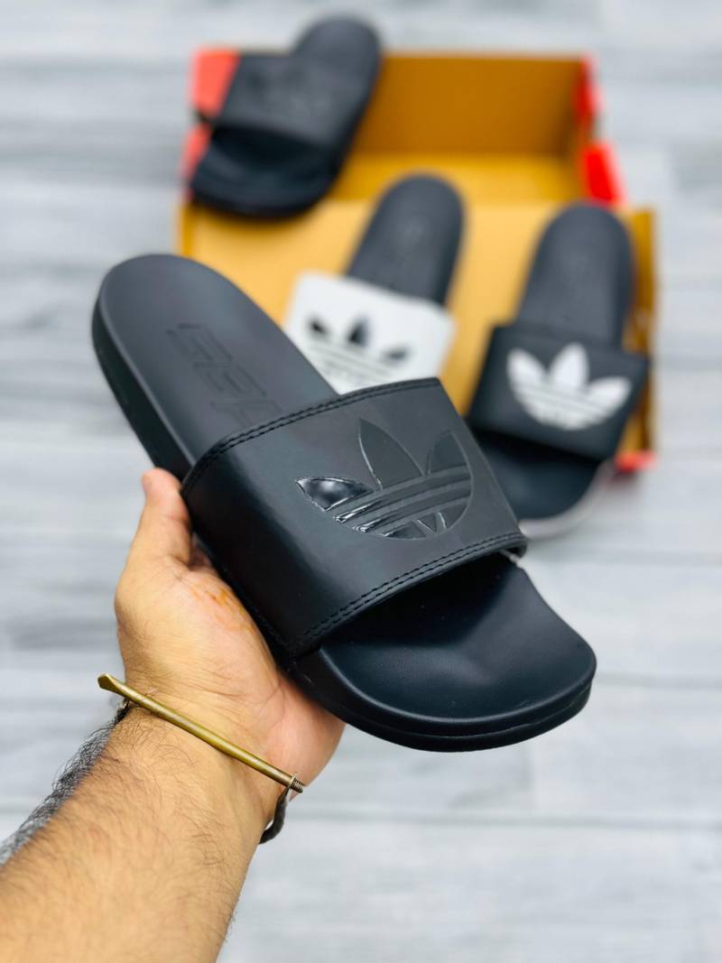 Adi Adilette slides