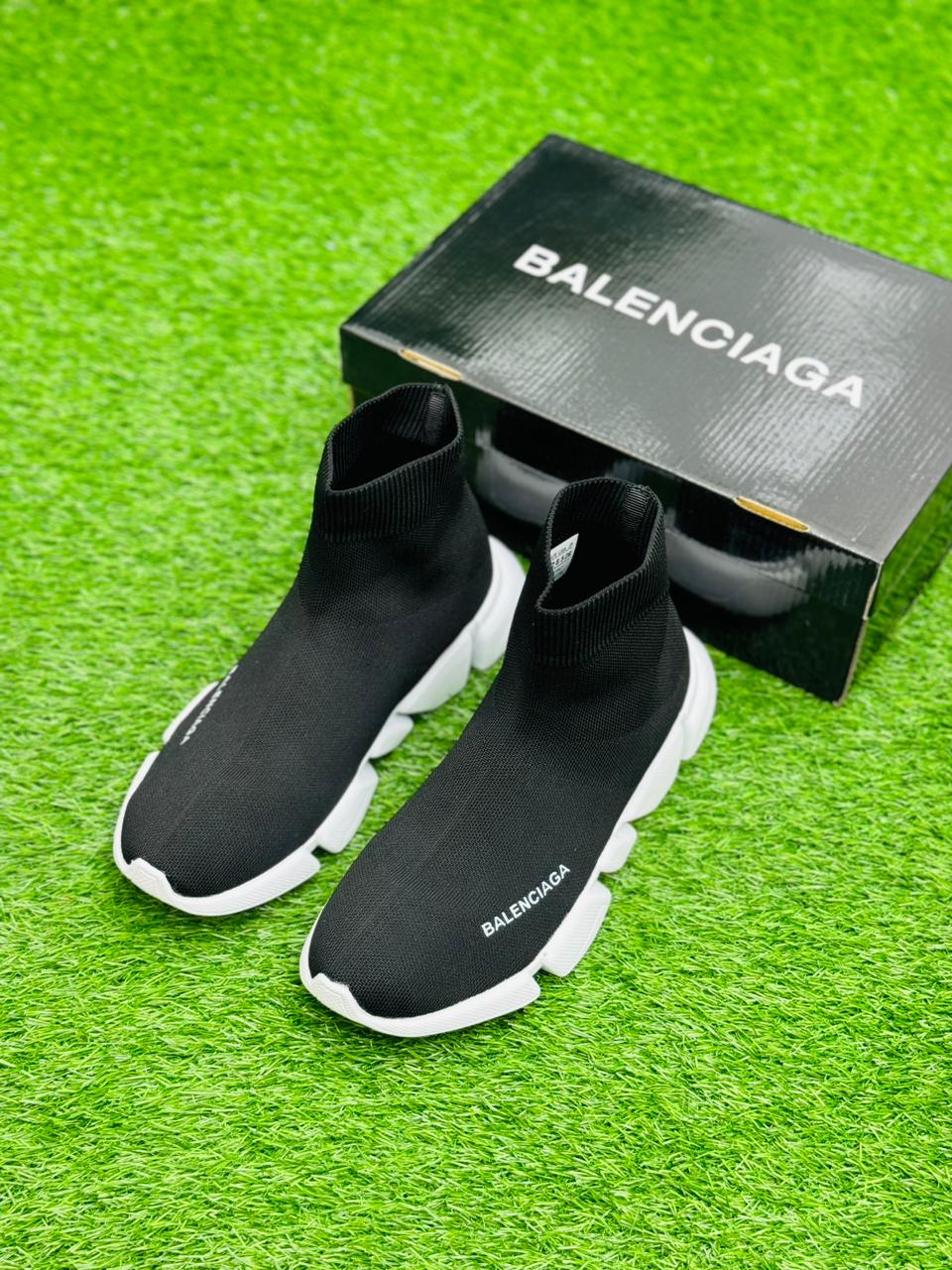 BALENCIAGA